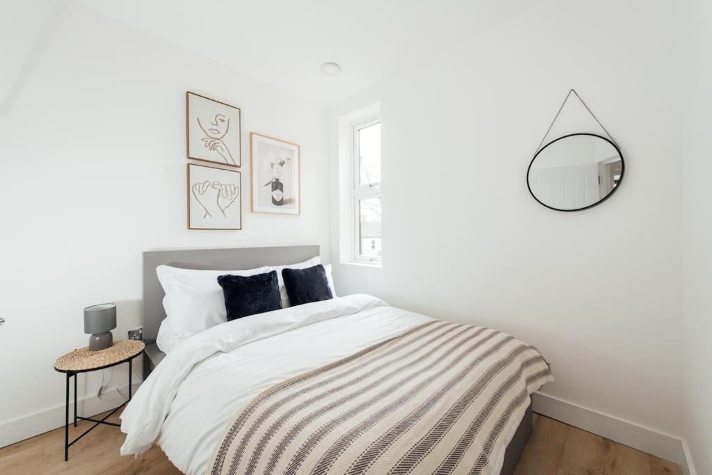 Modern 2 Bedroom Flat In Ilford, London Zewnętrze zdjęcie
